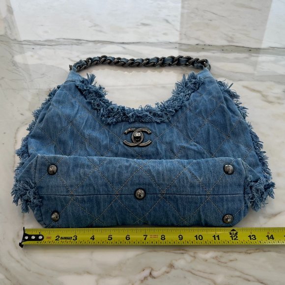 CHANEL DENIM FRINGE HOBO SHOULDER BAG - Picture 12 of 17